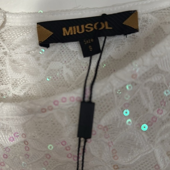 Miusol White lace Sequin Mermaid Short Sleeve Dress
Size S(4) - Picture 4 of 7